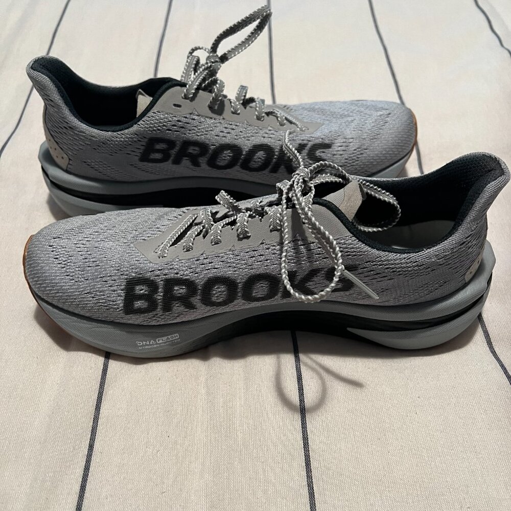 Brooks Hyperion 2 - Picture 3 of 4